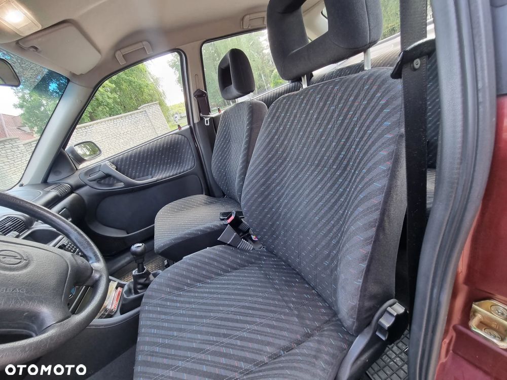 Opel Astra 1.6 GL - 14