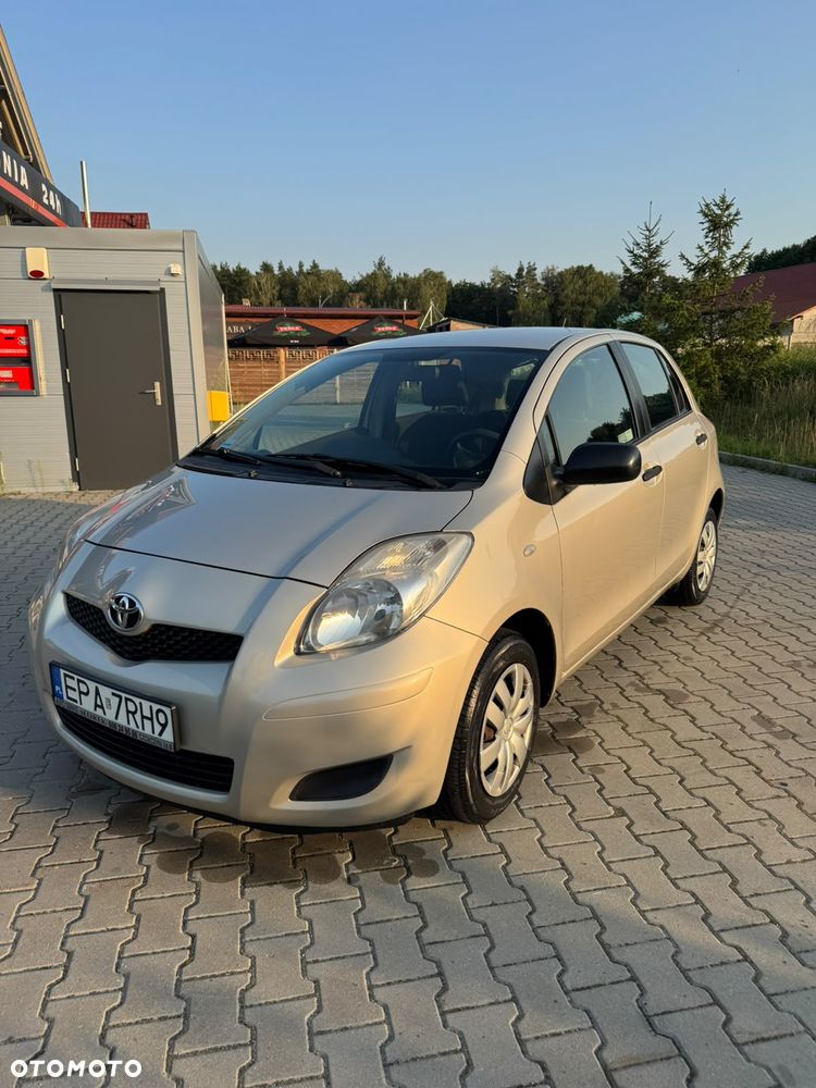 Toyota Yaris 1.0 Luna A/C - 1