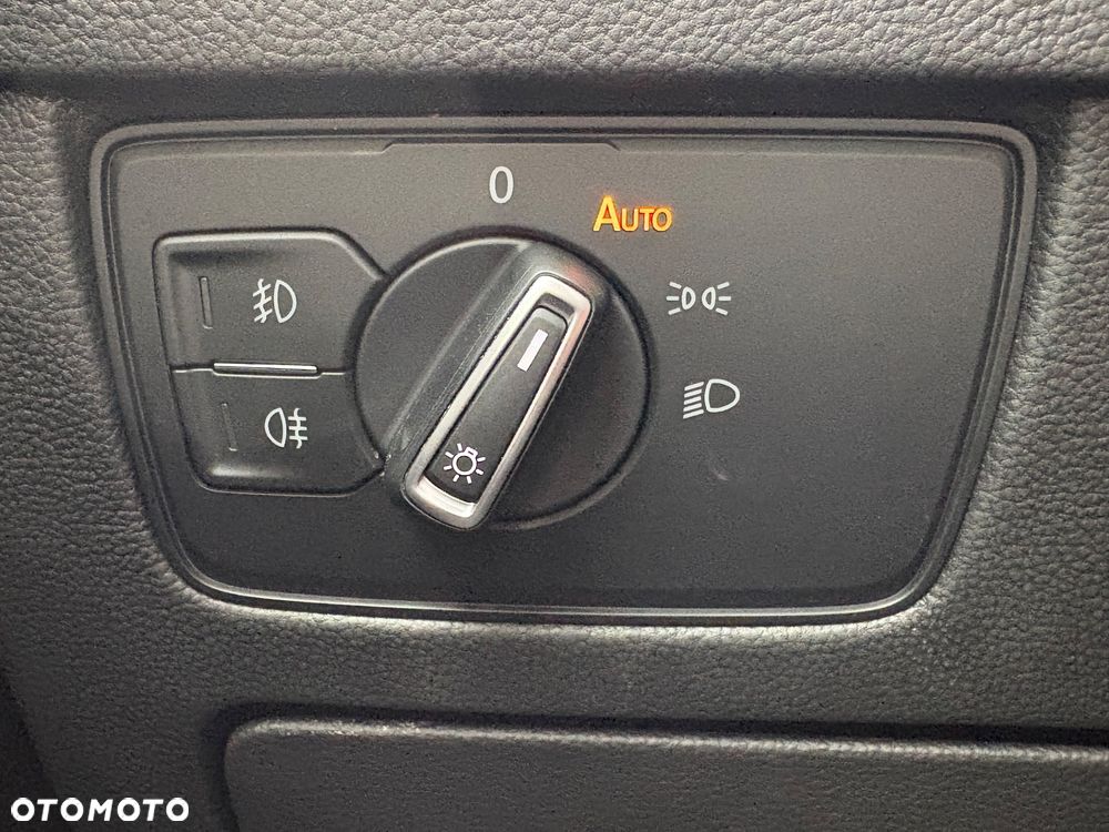 Volkswagen Passat 1.8 TSI BMT Highline DSG - 31
