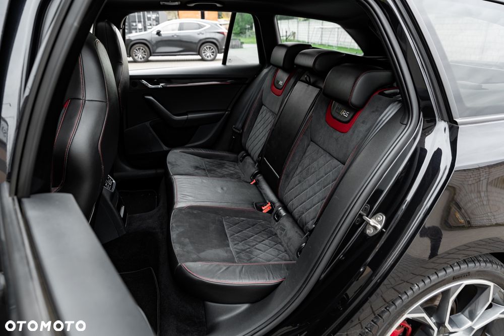 Skoda Octavia 2.0 TDI RS DSG - 19