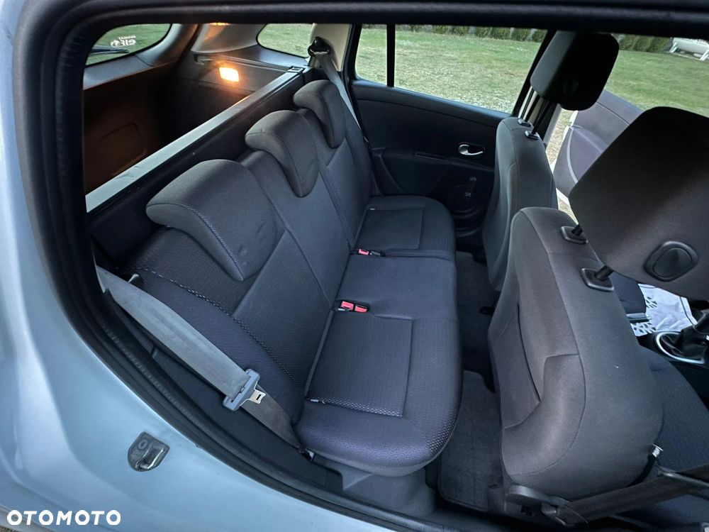 Renault Clio - 15