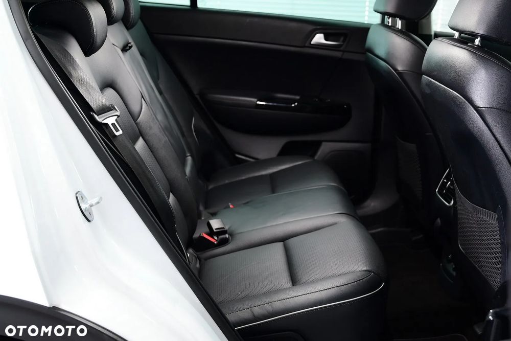 Kia Sportage 1.6 GDI 2WD ISG Spirit - 23