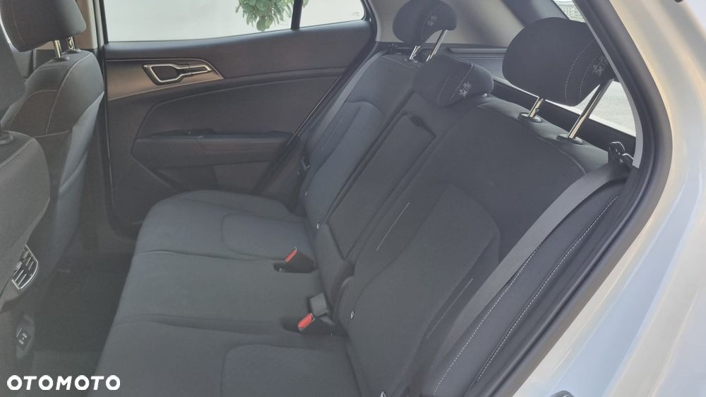 Kia Sportage 1.6 T-GDI HEV Business Line 2WD - 14