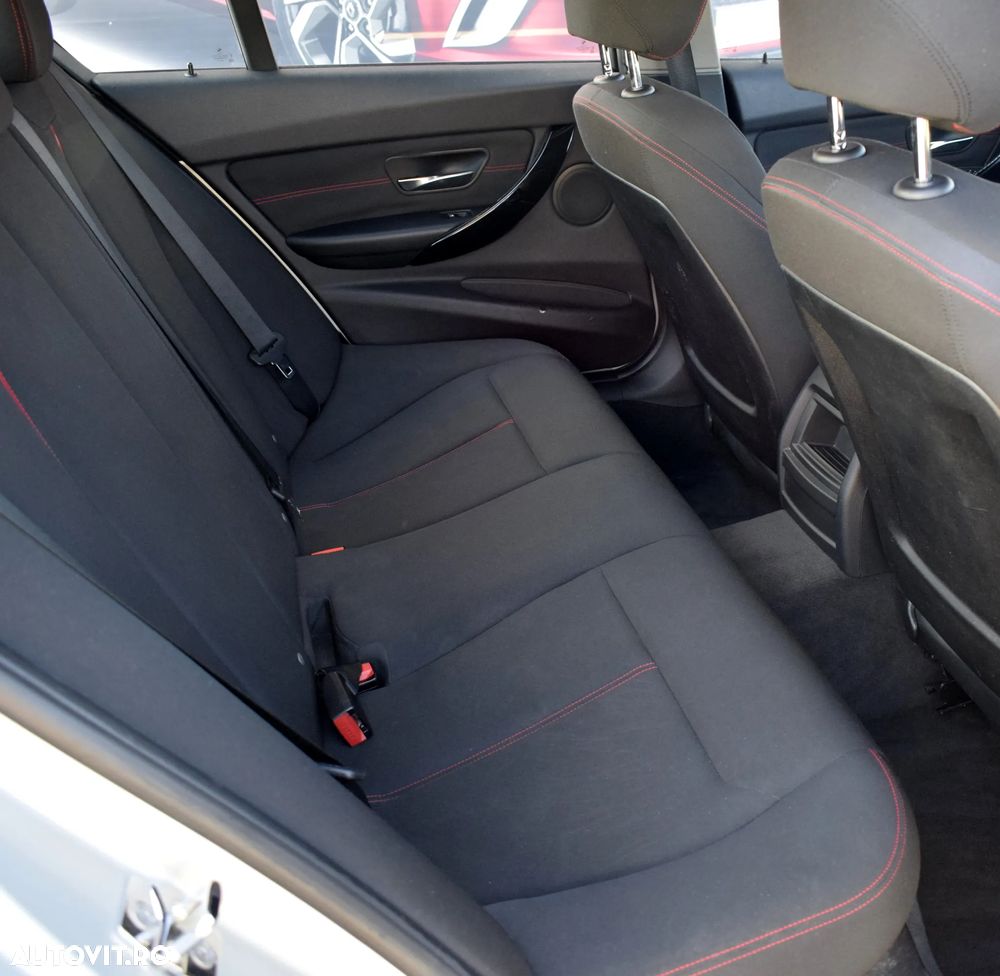 BMW Seria 3 318d DPF Aut. Edition Sport - 10