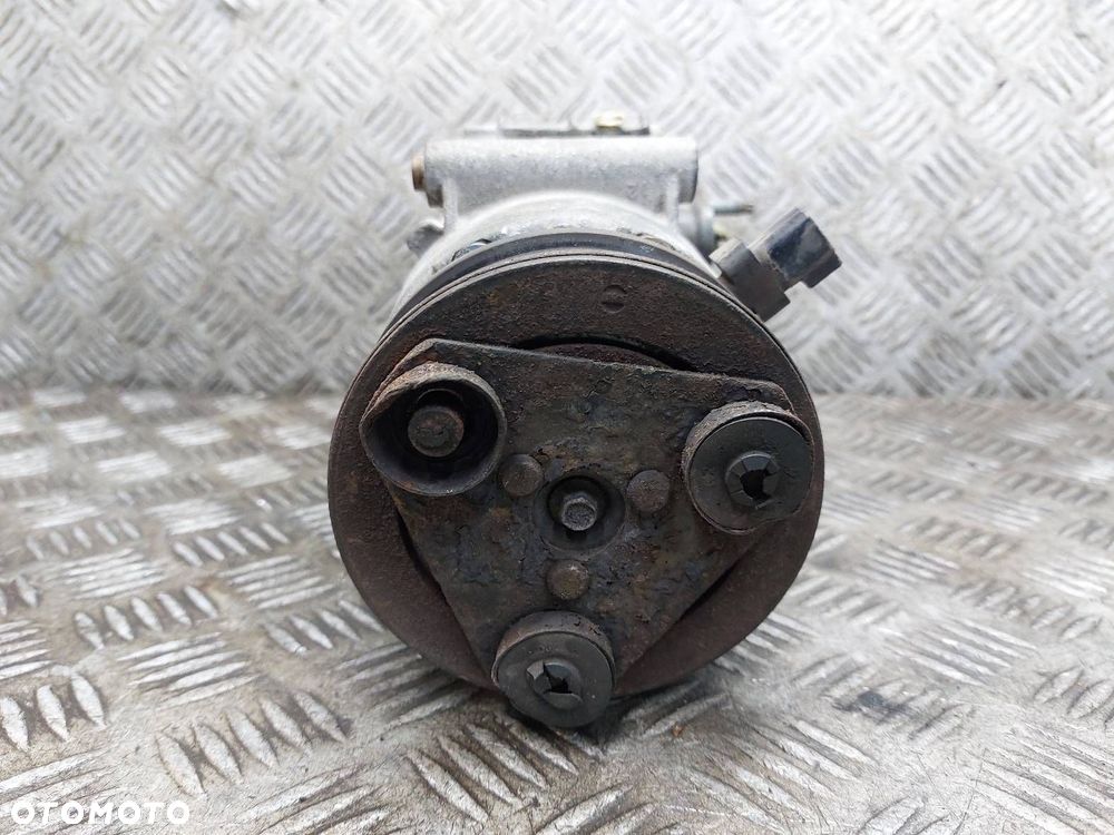 SPRĘŻARKA KOMPRESOR KLIMATYZACJI FORD FOCUS MK3 1.6 TDCI AP31-19D629-BA - 2