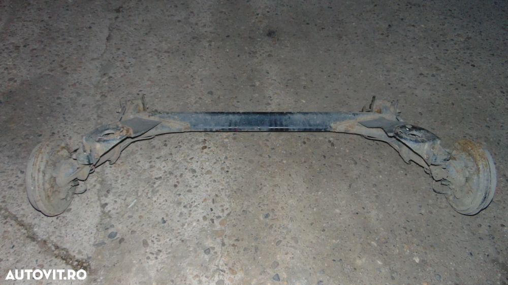 Punte spate pe tamburi-frana Skoda Rapid berlina,1.2 benzina,an 2012-2017 - 8