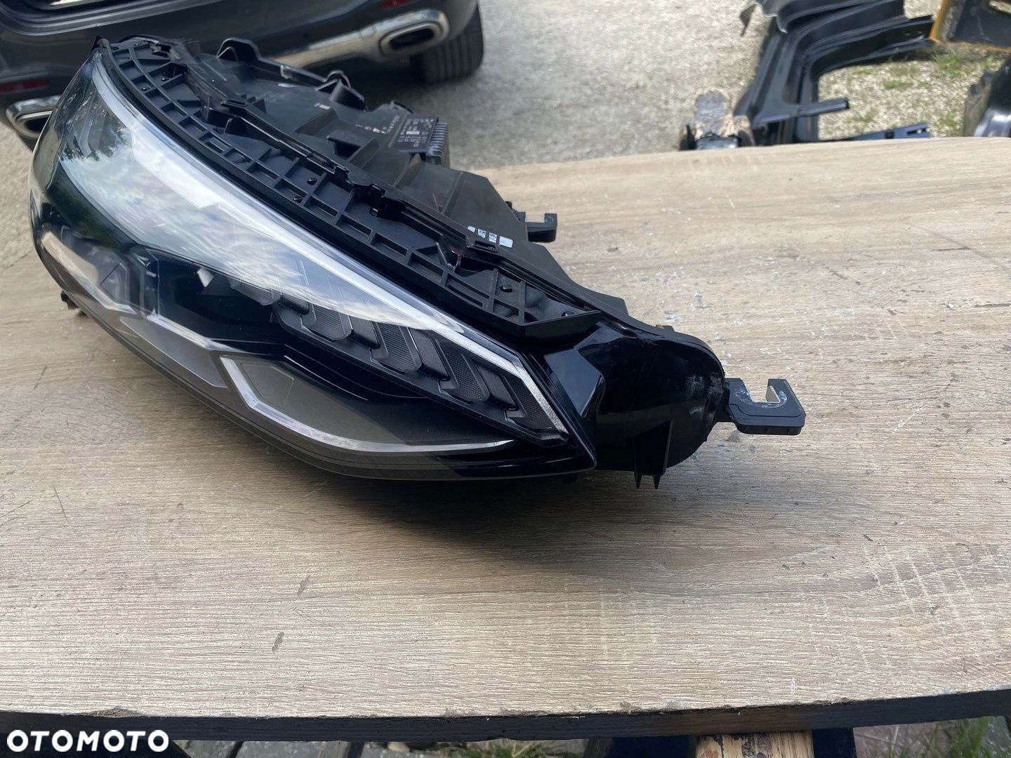 LAMPA PRZEDNIA PRAWA AUDI E TRON GT FULL LED MATRIX CAŁA 4J3941036 - 3