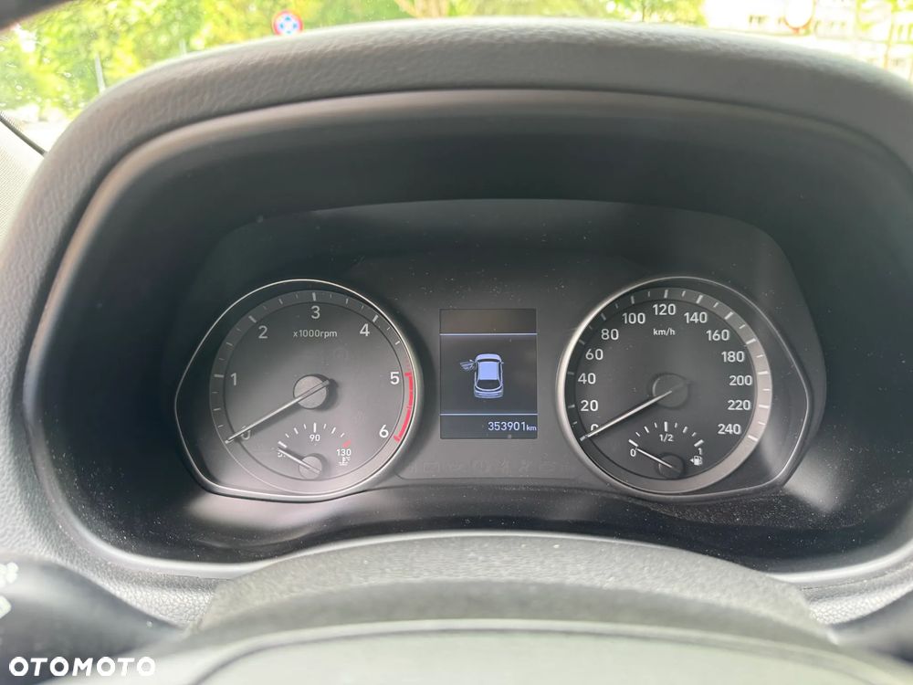 Hyundai i30 1.6 D Comfort DCT - 7