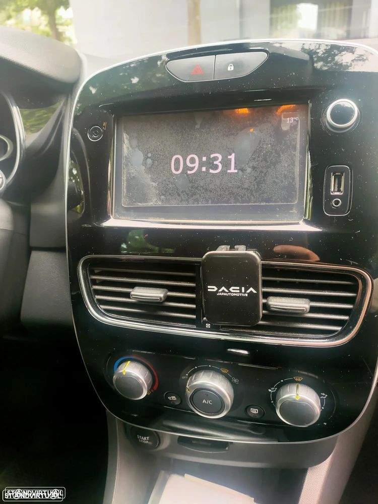 Renault Clio 0.9 TCe Limited — fotografia 10