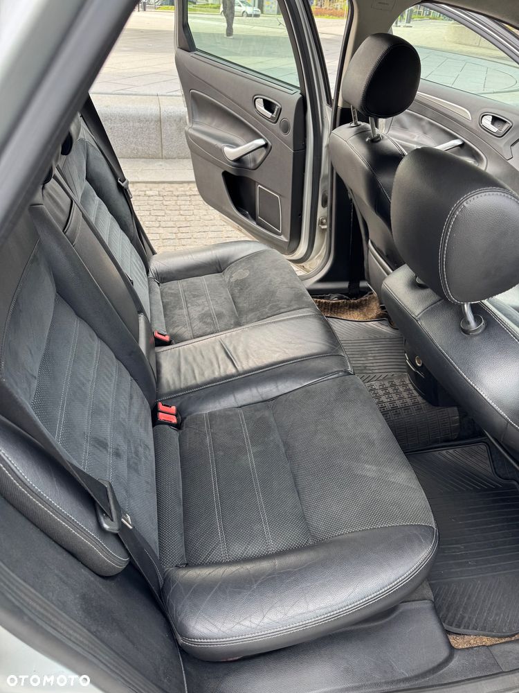 Ford Mondeo 2.0 TDCi Titanium - 14