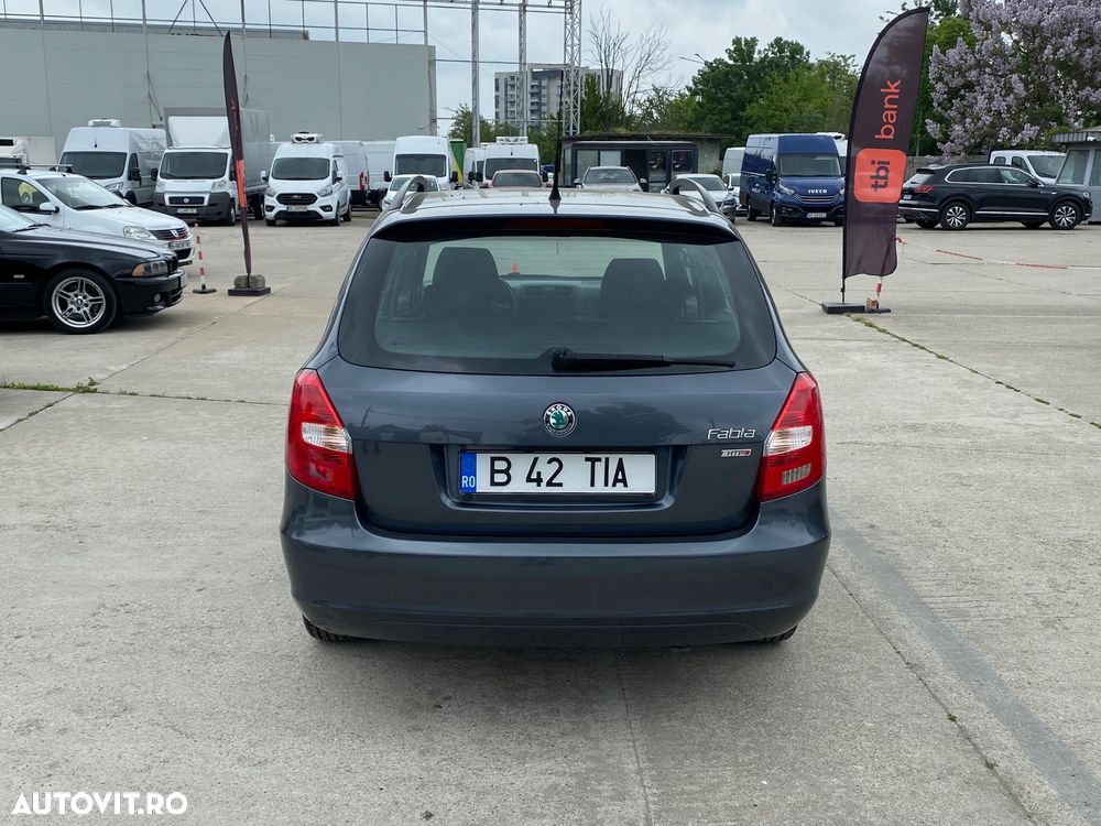 Skoda Fabia 1.2 HTP Classic - 11