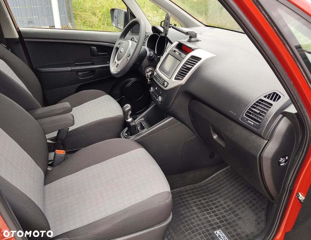 Kia Venga - 18