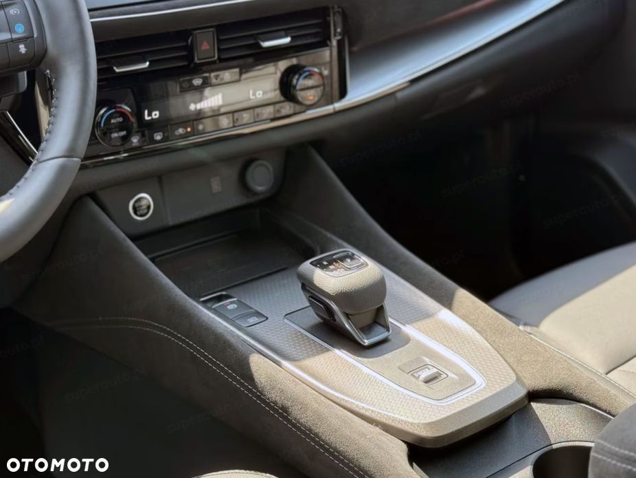 Nissan Qashqai 1.3 DIG-T MHEV N-Design Xtronic - 10