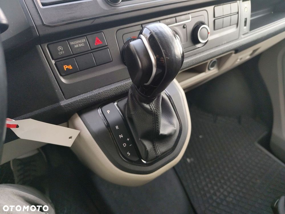 Volkswagen Transporter - 21