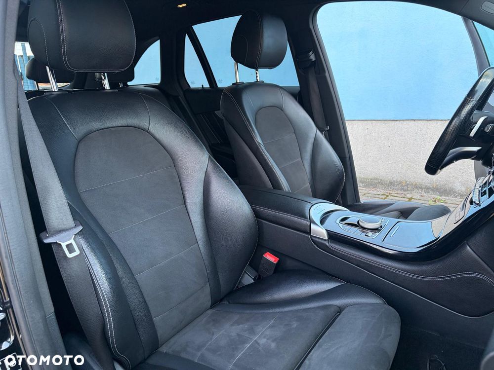 Mercedes-Benz GLC 220 d 4Matic 9G-TRONIC - 30