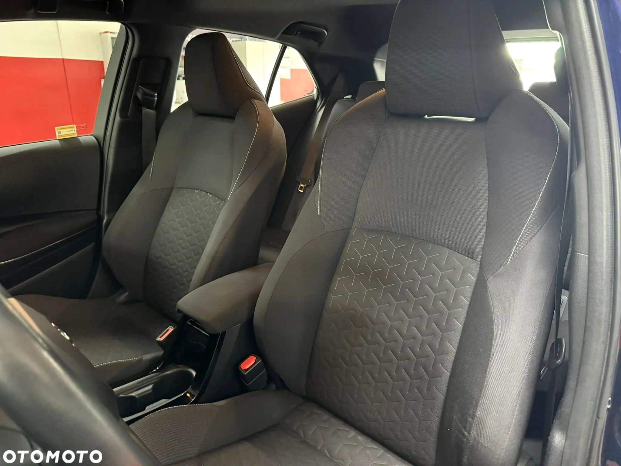 Toyota Corolla 1.8 Hybrid GPF Comfort - 14