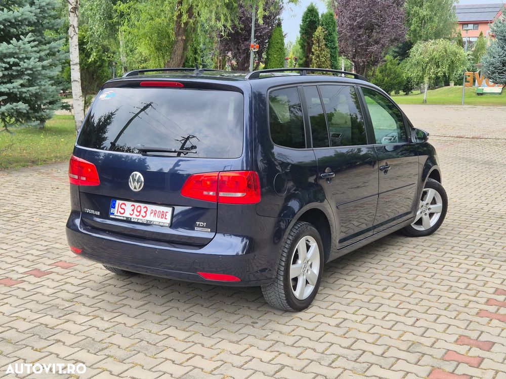 Volkswagen Touran 1.6 TDI DPF BlueMotion Technology Comfortline - 4