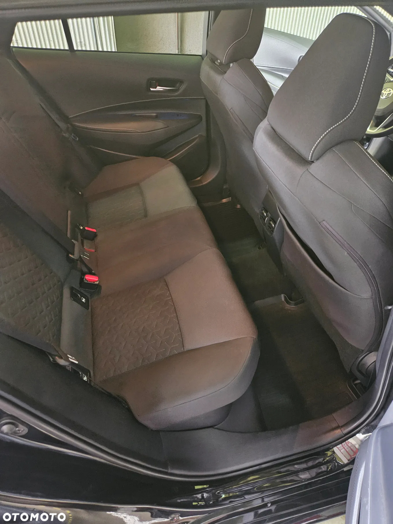 Toyota Corolla 1.8 Hybrid Comfort - 15