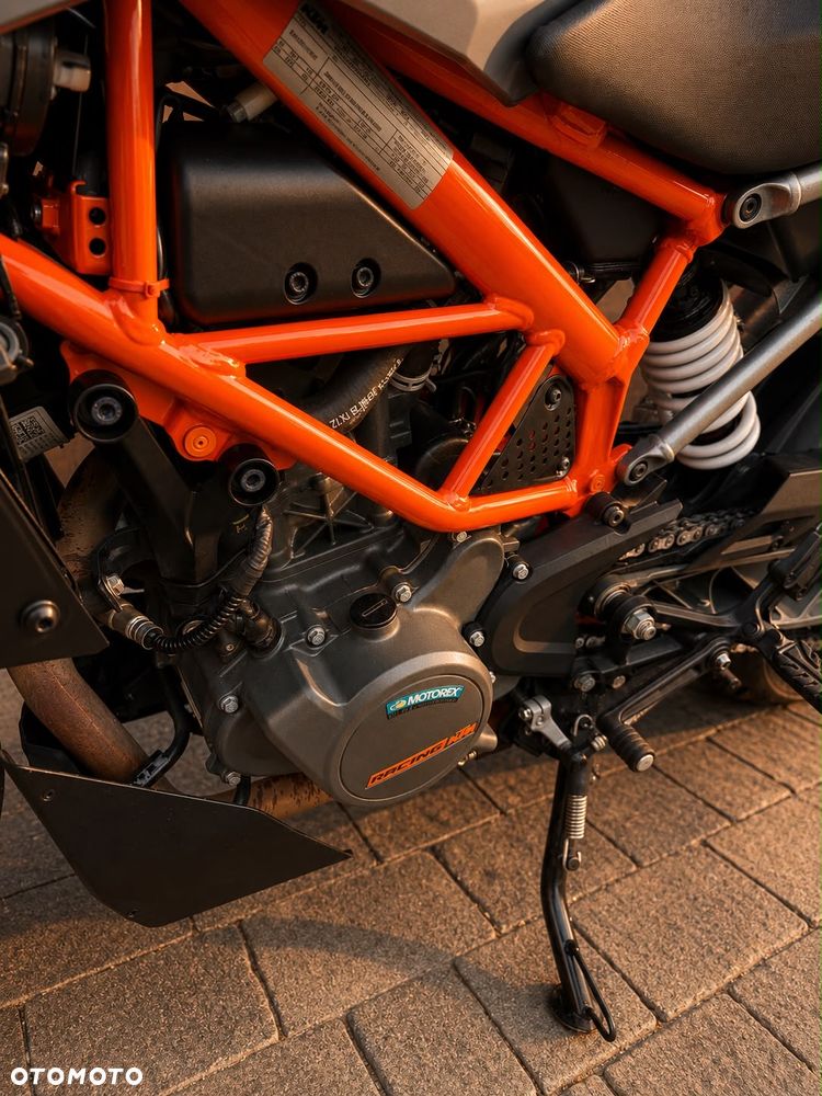 KTM Duke 125 - 11