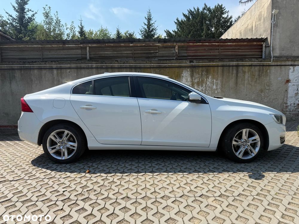 Volvo S60 T5 Drive-E Base - 1