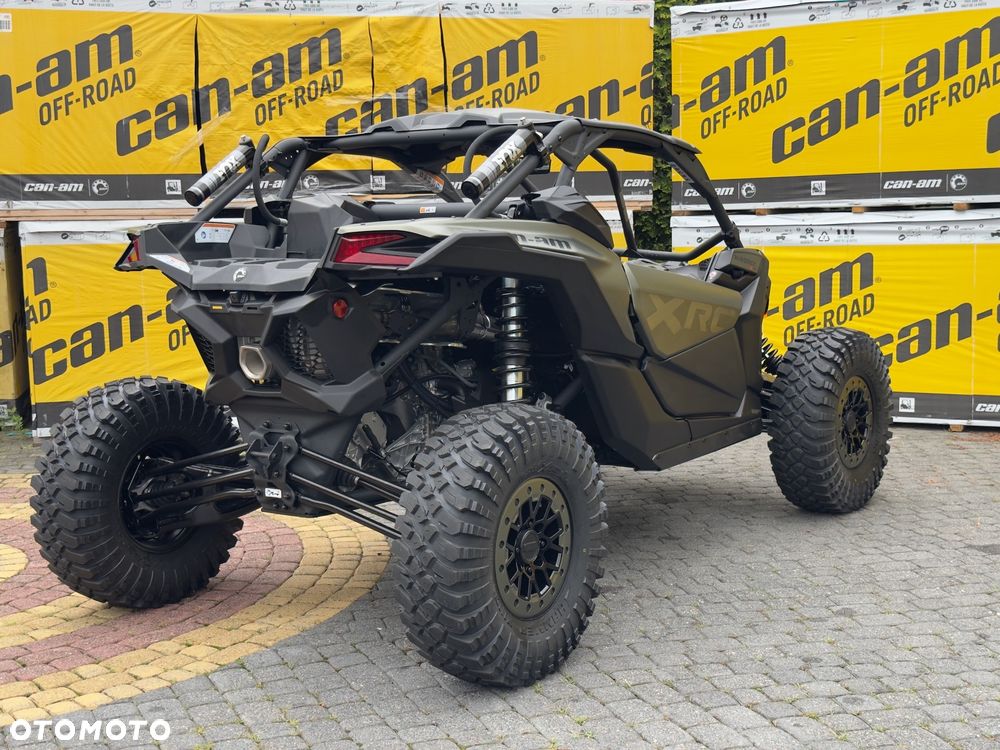 Can-Am Maverick - 5