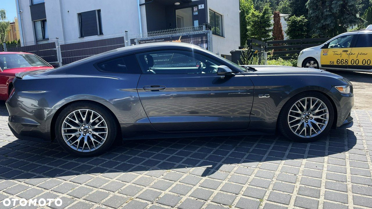Ford Mustang 5.0 V8 GT - 6