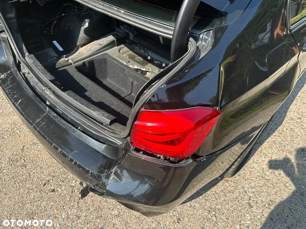 BMW Seria 3 328i Sport-Aut Sport Line - 15