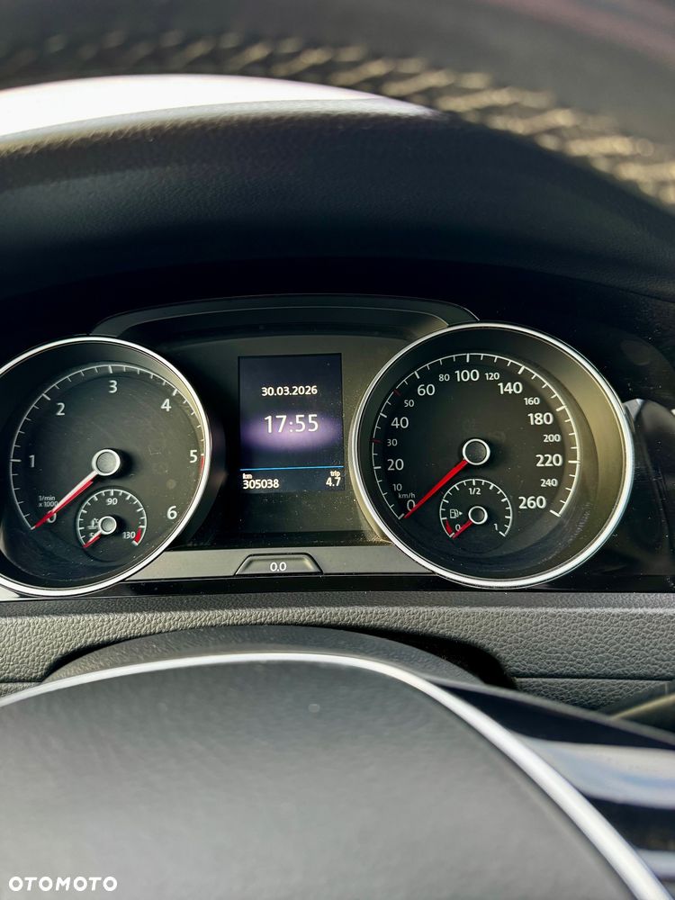 Volkswagen Golf 1.6 TDI BMT Highline - 28