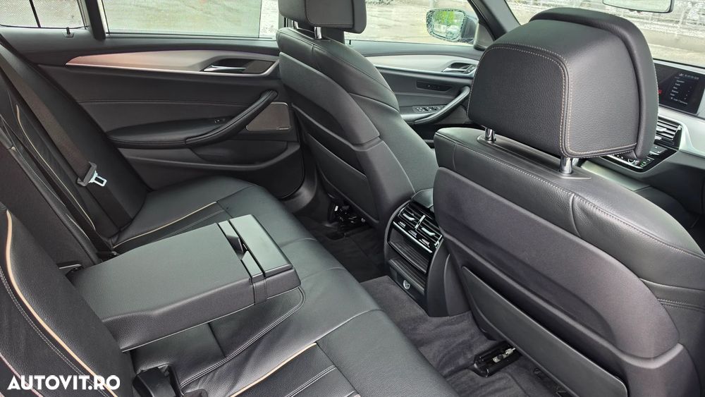 BMW Seria 5 530i xDrive Aut. Luxury Line - 18
