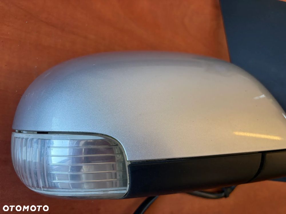 VW TOURAN I LUSTERKO PRAWE 073016LL-R1 CZARNE BIAŁE SREBRNE - 4