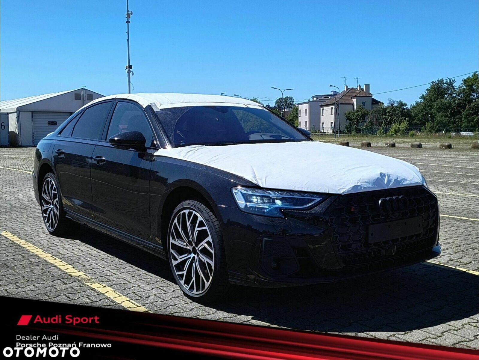 Audi S8 - 1
