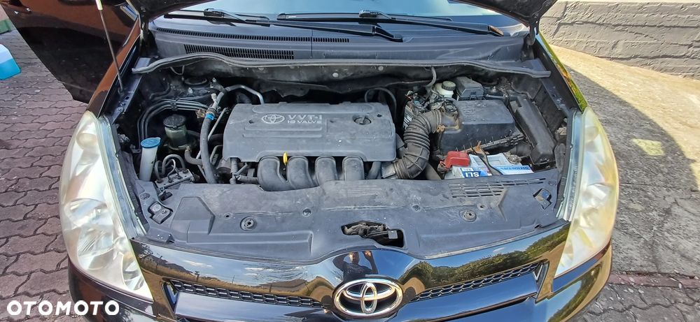 Toyota Corolla Verso - 18