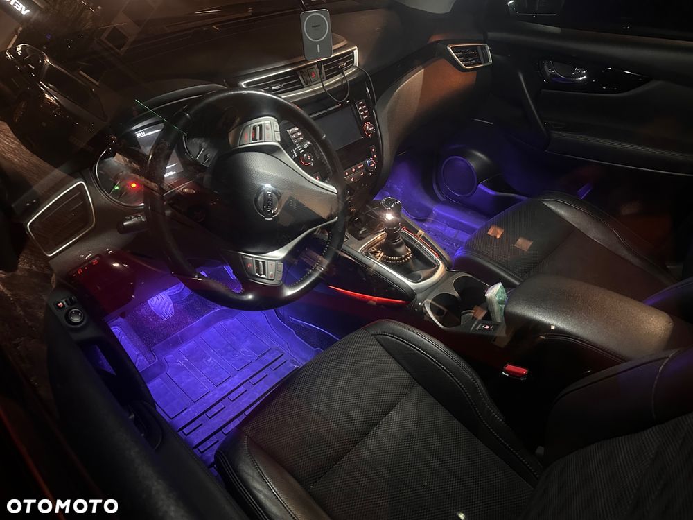 Nissan Qashqai 1.2 DIG-T N-Vision - 34