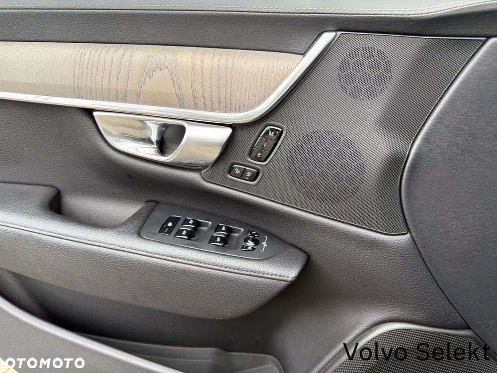 Volvo S90 - 25