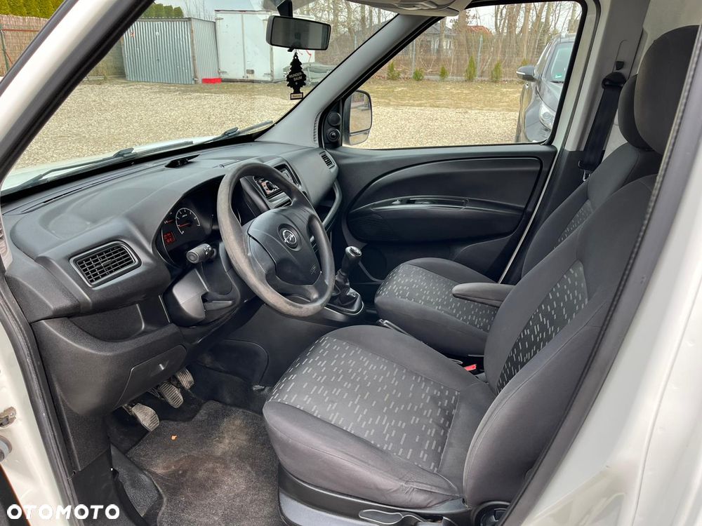Opel Combo - 13