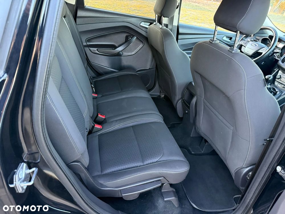 Ford Kuga 1.5 EcoBoost 2x4 Trend - 13