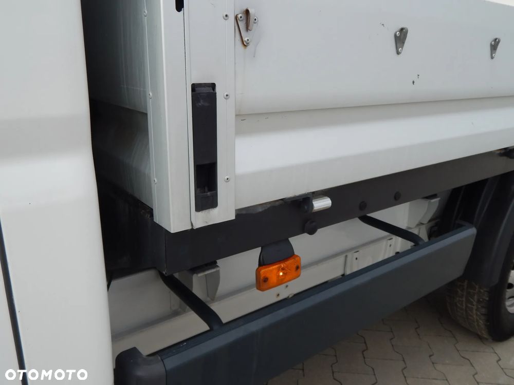 Peugeot Boxer_7-Osobowy_Max-rama_skrzynia_paka - 29