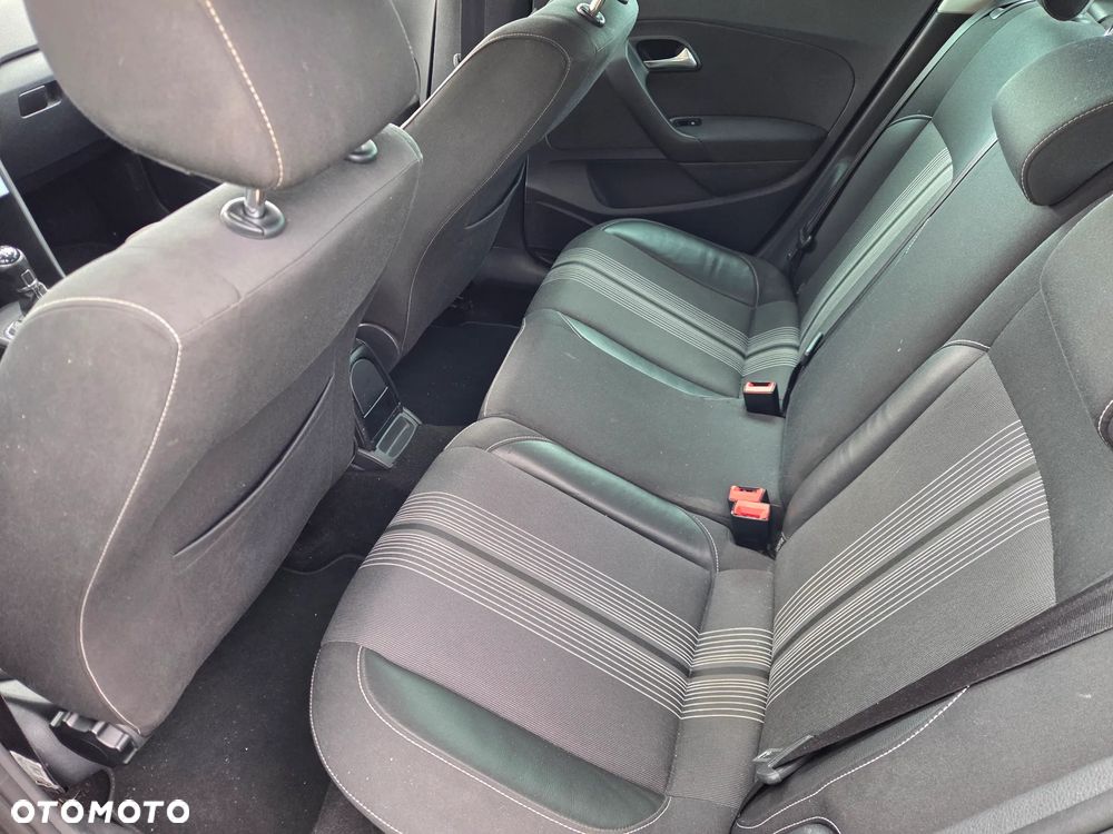Volkswagen Polo 1.6 TDI MATCH - 11