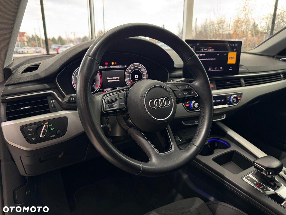 Audi A4 Limousine - 8