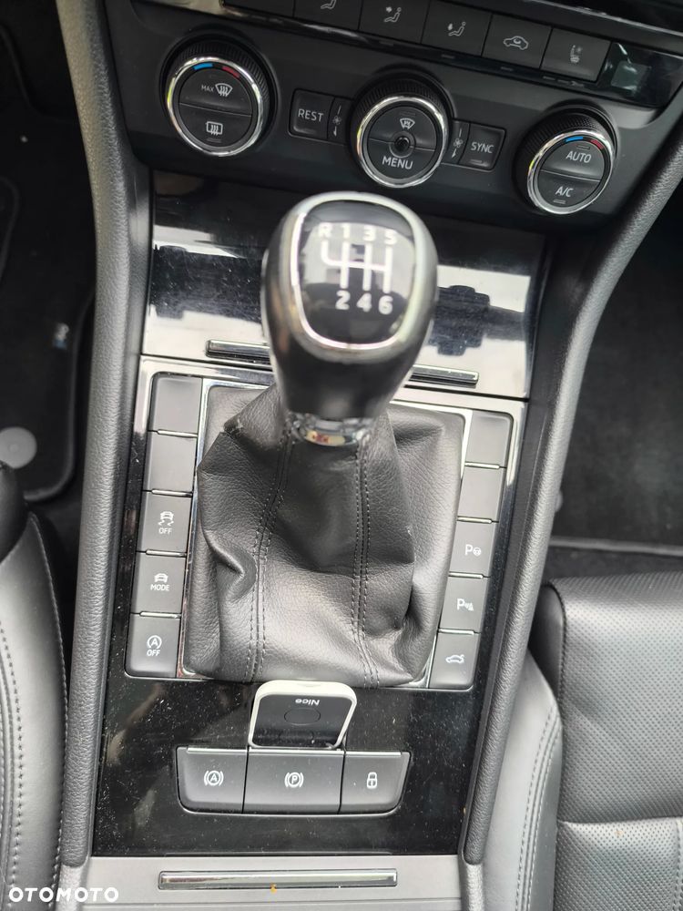Skoda Superb 2.0 TDI Style - 18