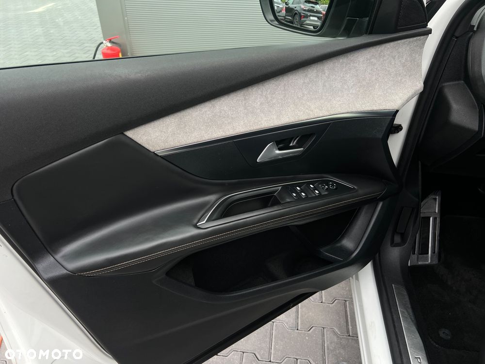 Peugeot 3008 BlueHDi 180 Stop & Start EAT6 GT - 20