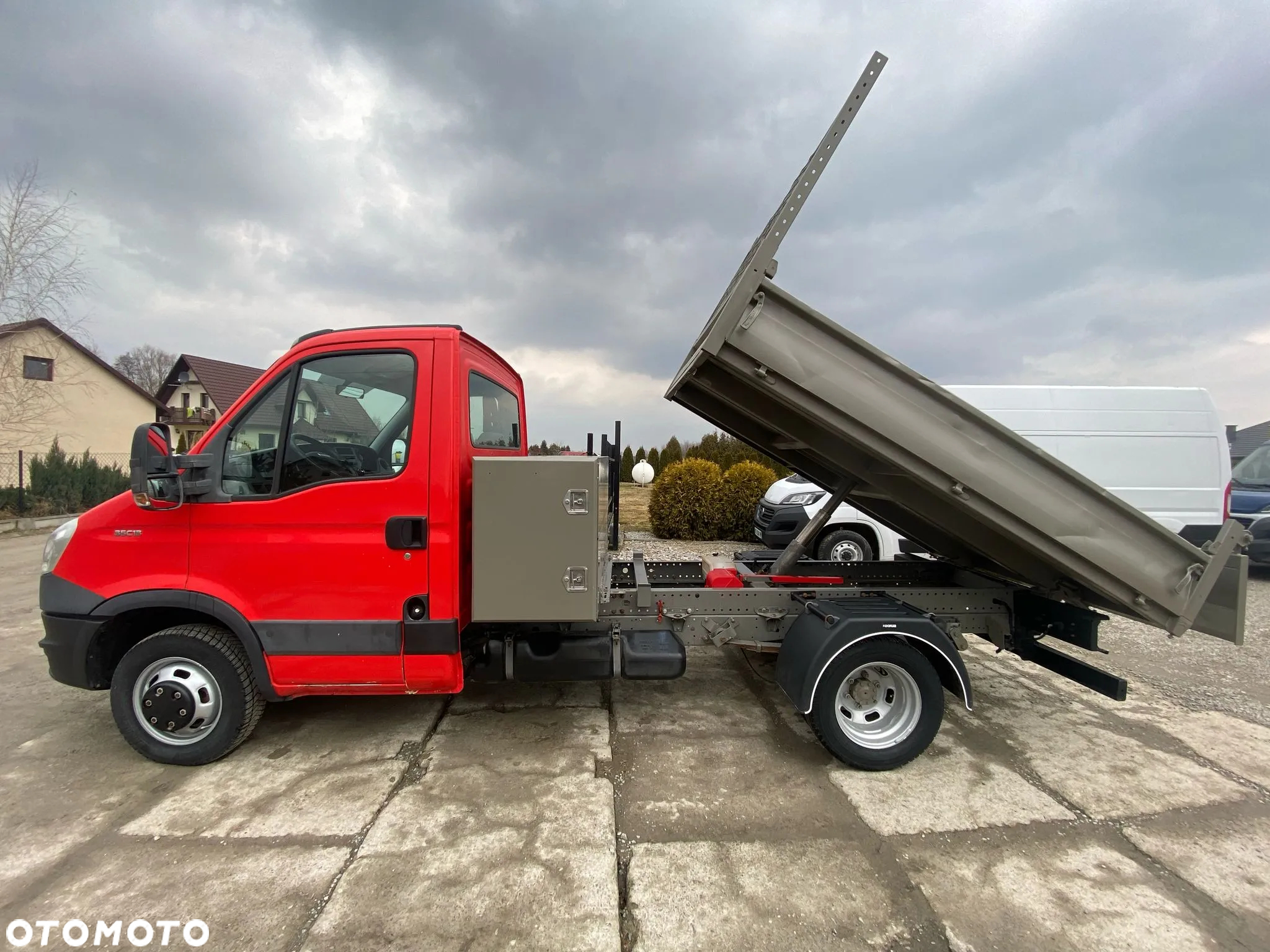 Iveco DAILY 35C13 WYWROTKA / KLIMATYZACJA / BLIŹNIACZE KOŁA / SPROWADZONA Z FRANCJI - 7