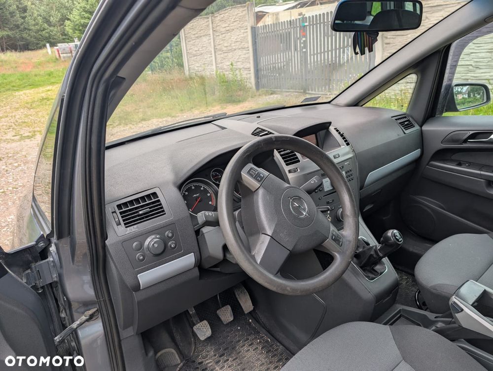 Opel Zafira - 2