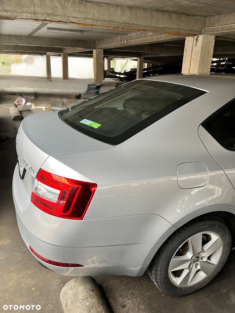 Skoda Octavia 2.0 TDI Ambition DSG - 6