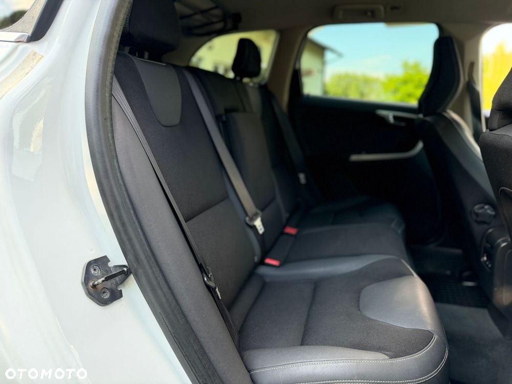 Volvo XC 60 - 13