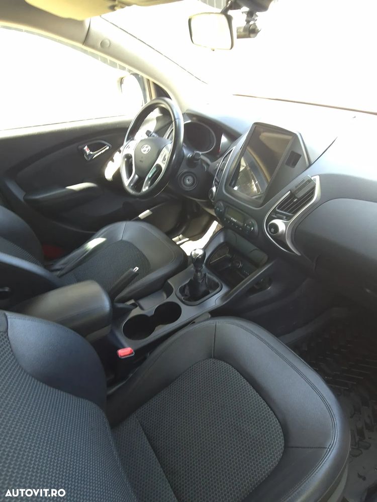 Hyundai ix35 - 13