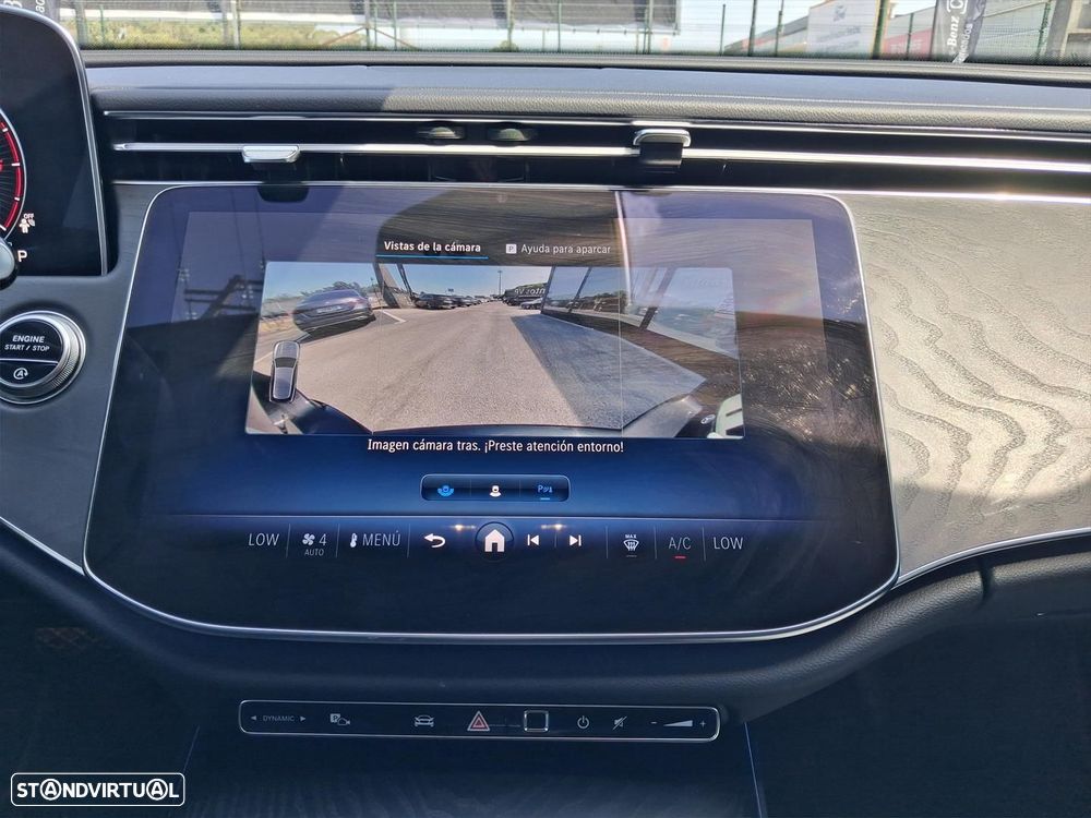 Mercedes-Benz E 220 d Avantgarde - 19