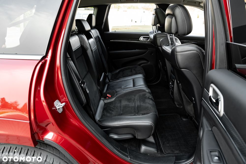 Jeep Grand Cherokee SRT8 - 22