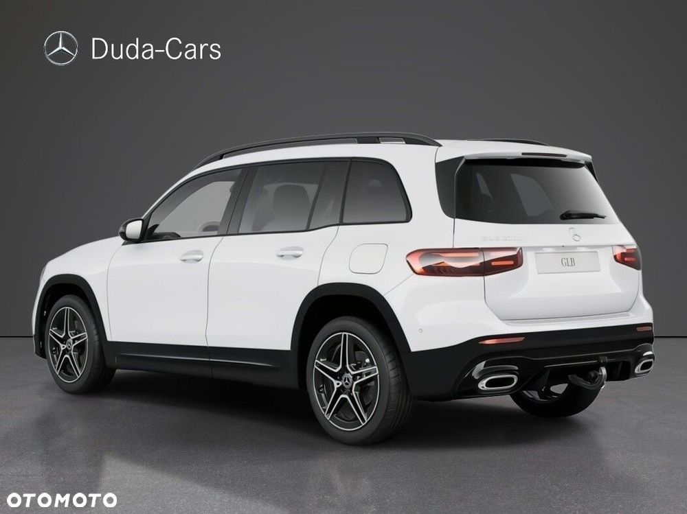 Mercedes-Benz GLB - 4