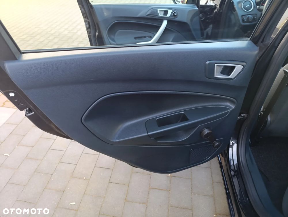 Ford Fiesta 1.25 Celebration - 20